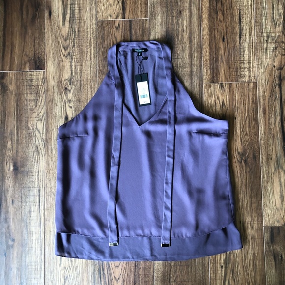 Dynamite Purple Blouse w/Sheer Back V Detail NWT - Picture 5 of 8